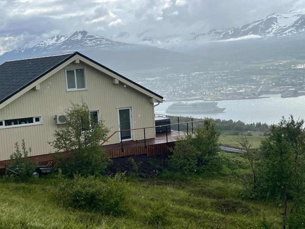 Akureyri - Cabin With An Amazing View エクステリア 写真