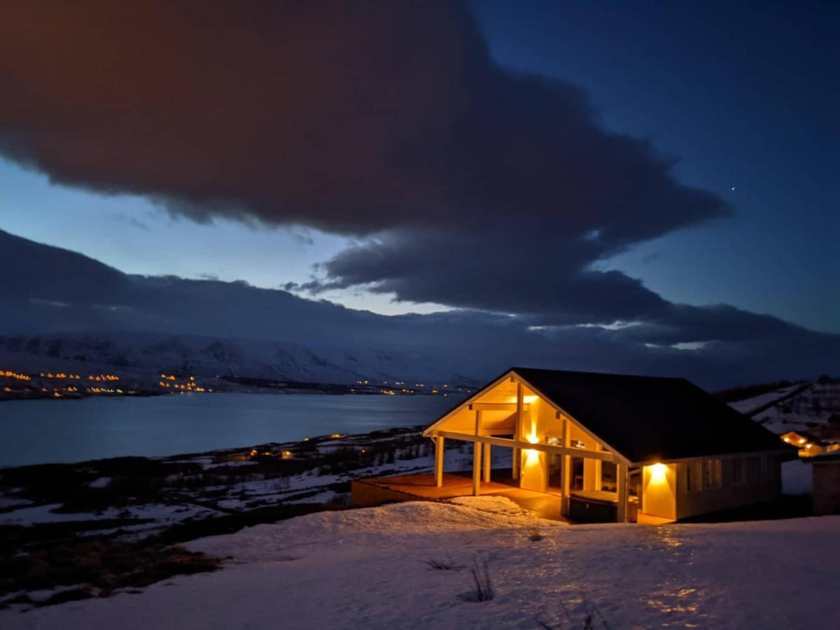 Akureyri - Cabin With An Amazing View エクステリア 写真
